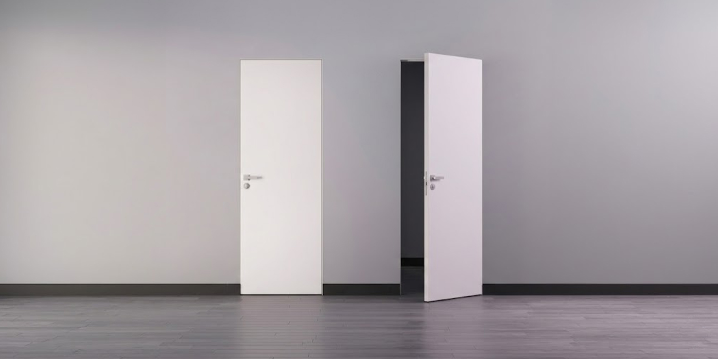 Распашная дверь в скрытом коробе